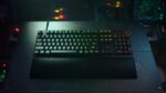 Razer HUNTSMAN V2 - RGB Optical Gaming Keyboard (Linear Red Switch) - US Layout - Image 4